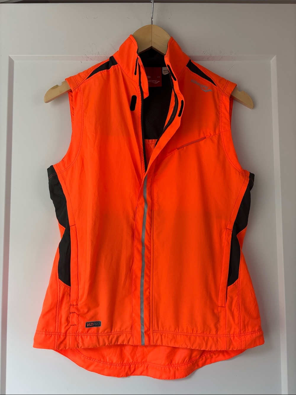 Saucony ViZiPRO Neon Orange Reflective Running Vest XS